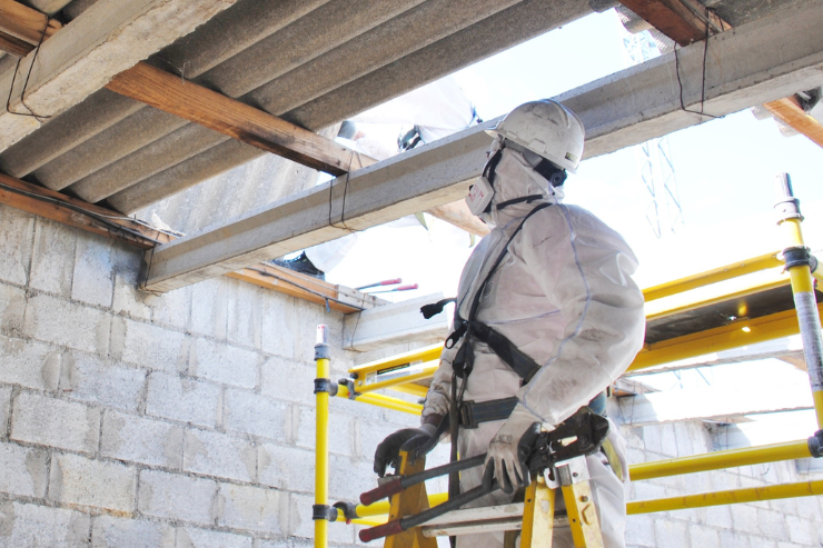 Asbestos management on a construction site-1